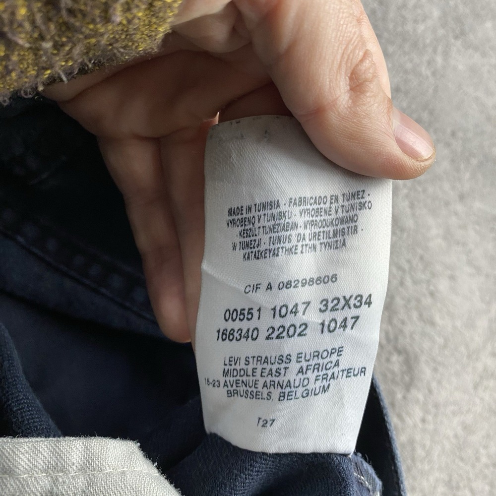 Levis 551 Straight Leg Jeans Mens 32x30 Black Denim‎ Button Fly Mid Rise - Picture 10 of 15